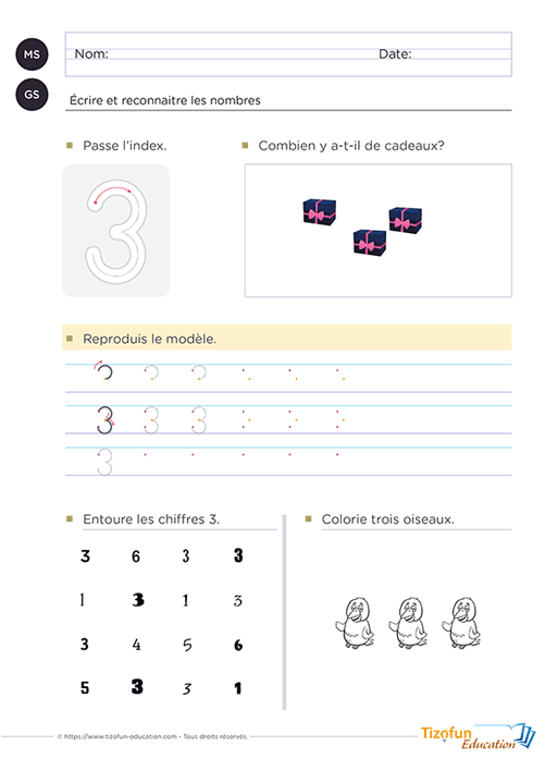 Enfant de MS GS qui écrit et reconnaît le nombre 3 en reliant le tracé du chiffre, le dénombrement, le repérage visuel et une collection de trois objets grâce à une fiche pédagogique.