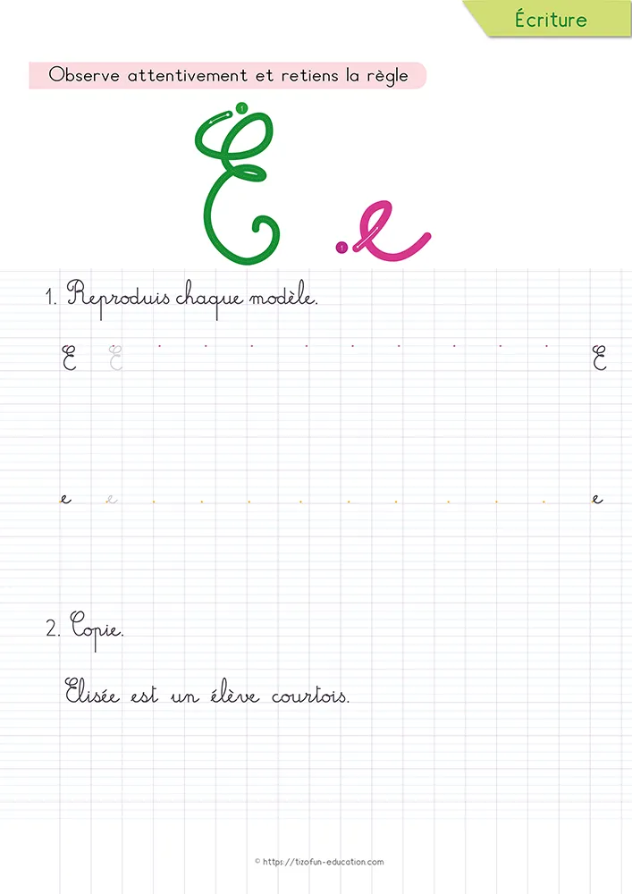 Aperçu de la fiche : le e cursive tracé sur lignage Seyès, sous une phrase courte portant plusieurs accents à recopier.